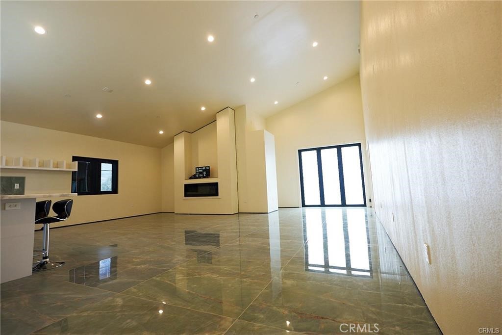 16520 Huron Property Photo 13