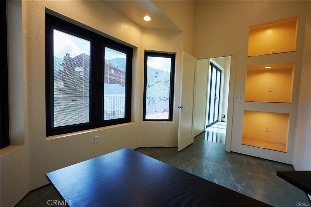 16520 Huron Property Photo 18