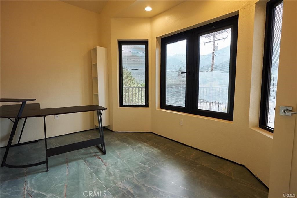 16520 Huron Property Photo 19