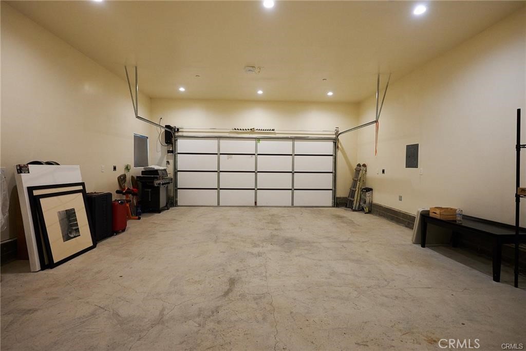 16520 Huron Property Photo 35