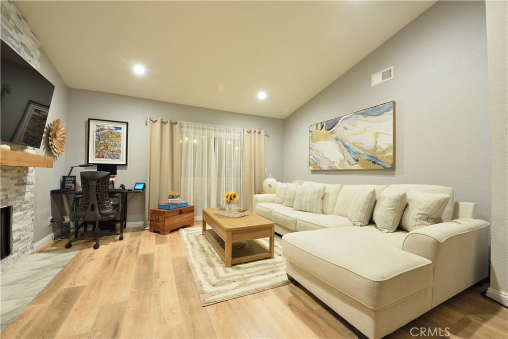 72 Greenmoor 36 Property Photo 4