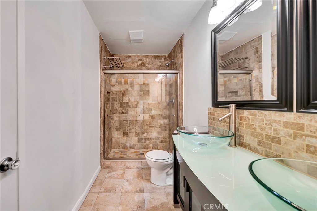 18620 Hatteras Street 247 Property Photo 17