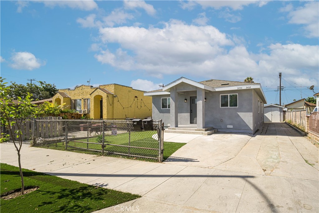 3452 Estrada Property Photo