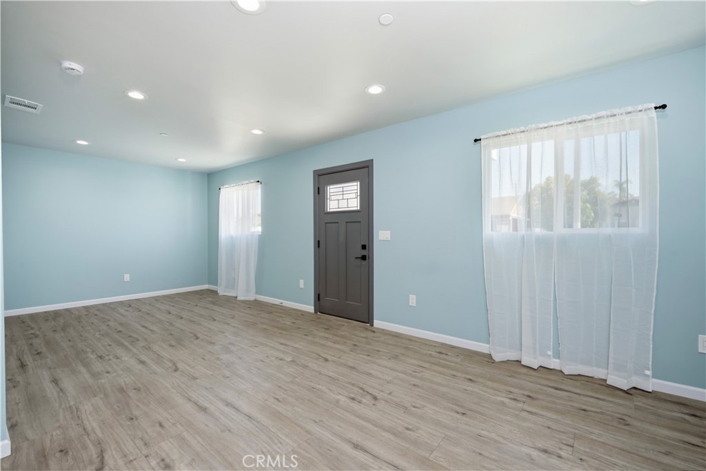 3452 Estrada Property Photo 5
