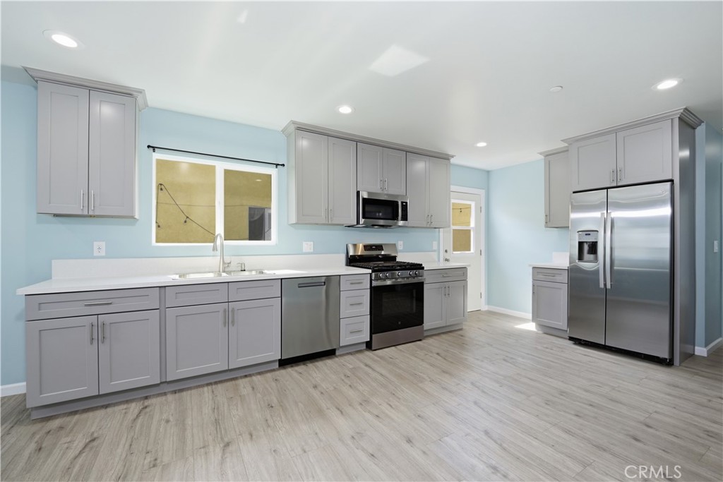 3452 Estrada Property Photo 6