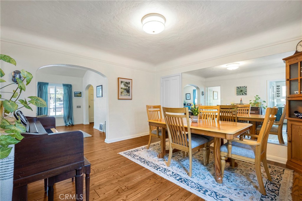 3230 Castera Avenue Property Photo 3