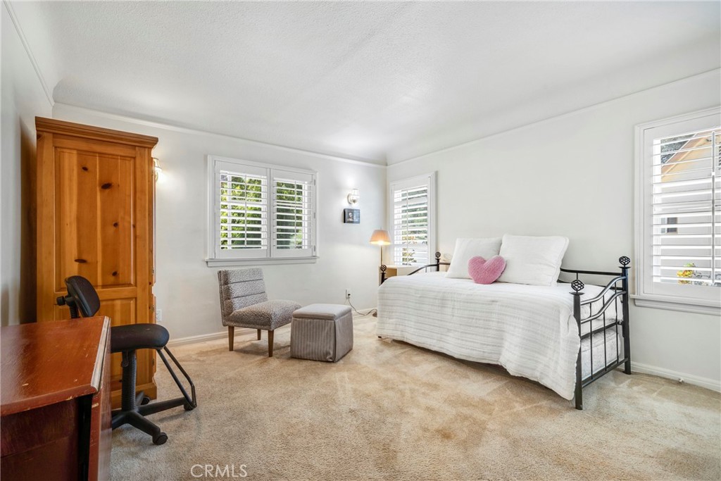 3230 Castera Avenue Property Photo 10