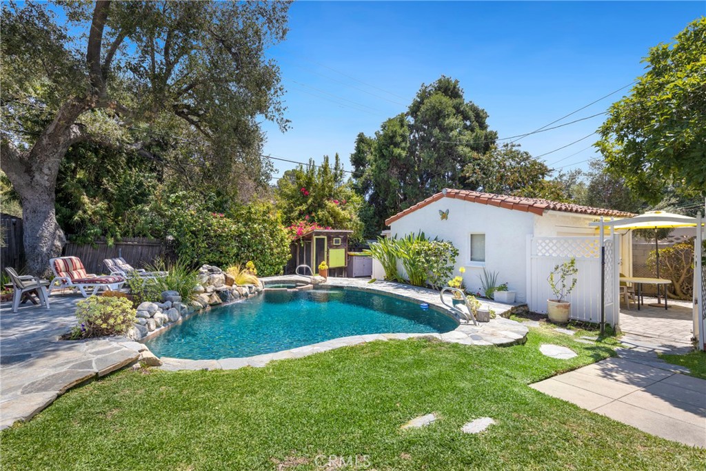 3230 Castera Avenue Property Photo 14