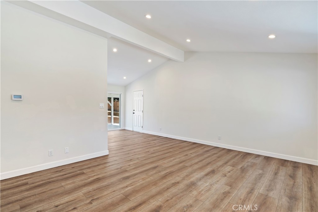 972 Appleton Property Photo 7