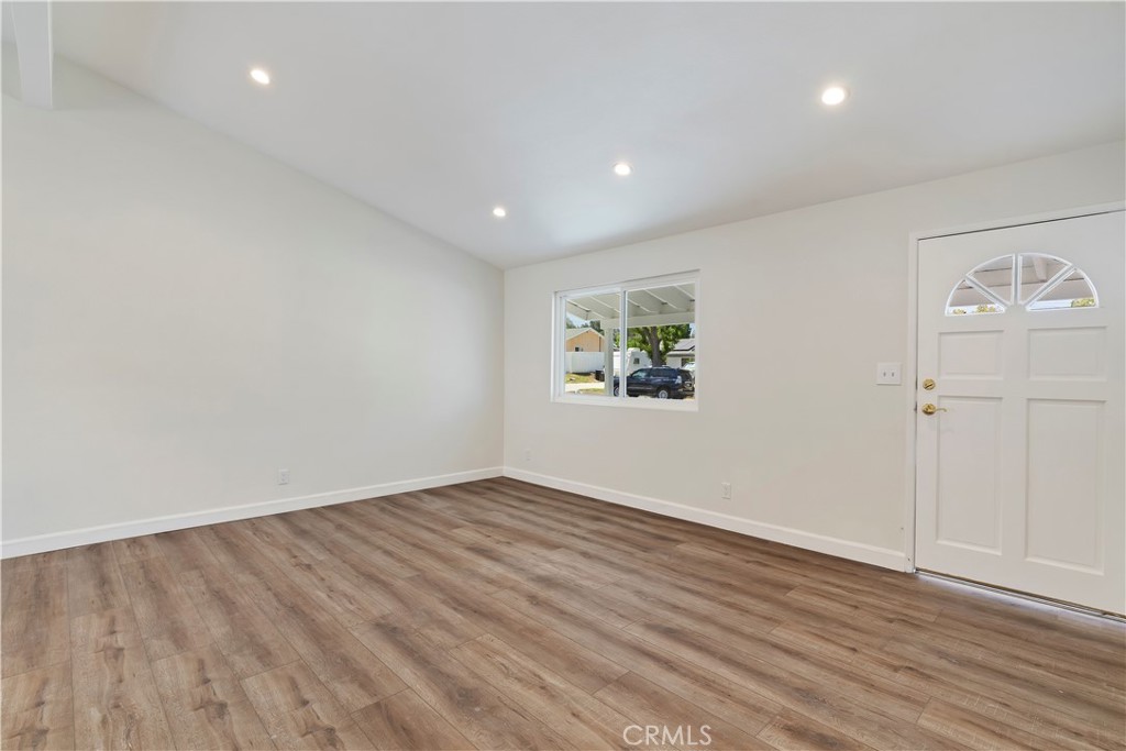 972 Appleton Property Photo 13