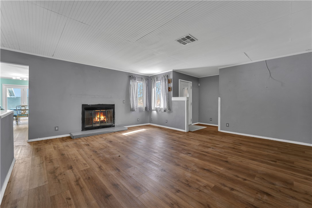 9400 Kemper Road Property Photo 4