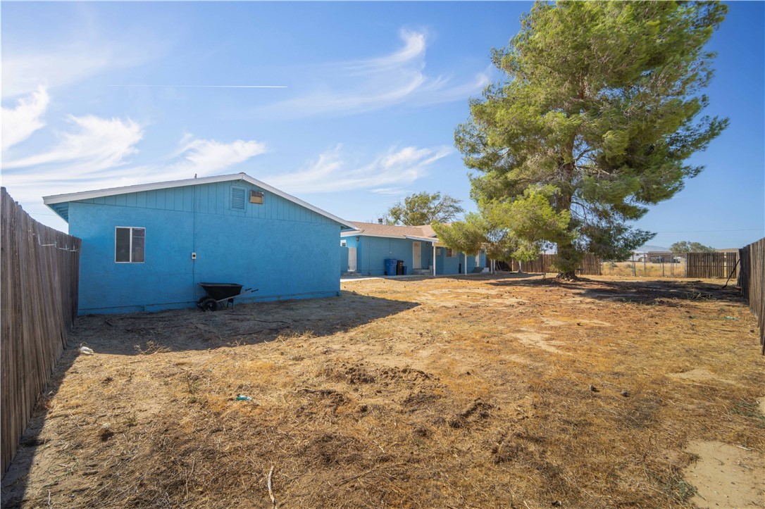 9400 Kemper Road Property Photo 19