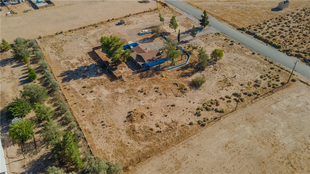 9400 Kemper Road Property Photo 27