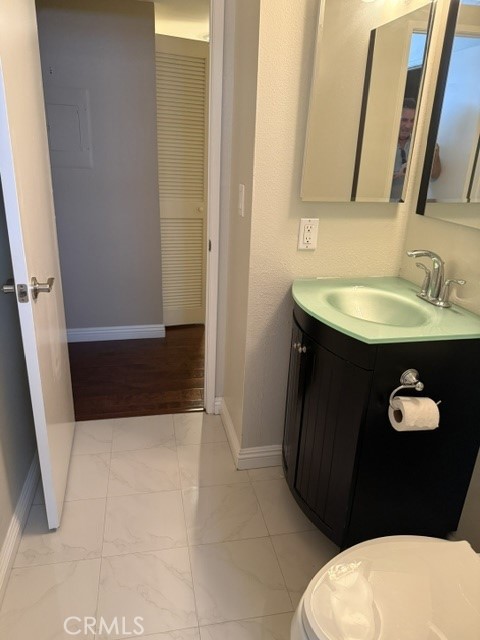 22135 Burbank Property Photo 7
