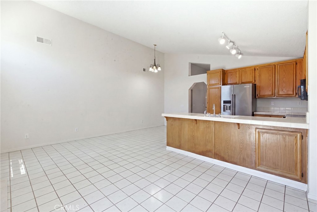 1198 Bel Air Court Property Photo 3