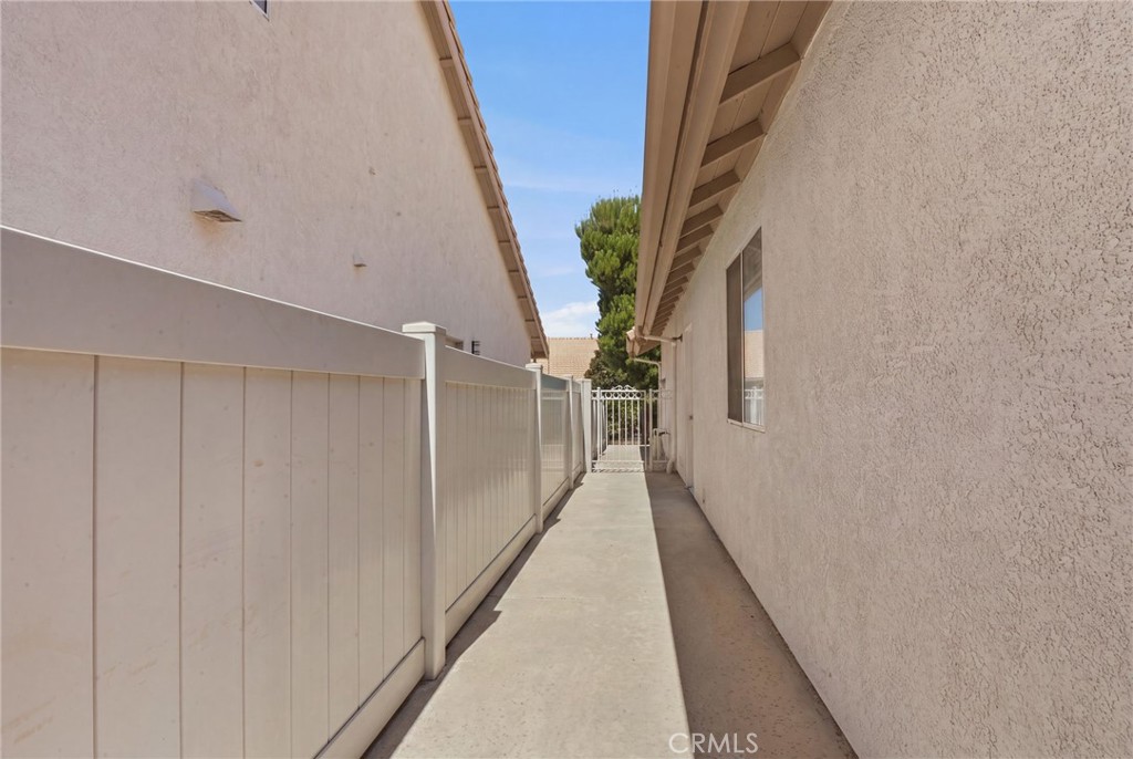 1198 Bel Air Court Property Photo 20