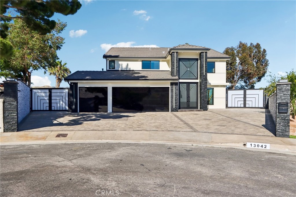 13042 Jolette Avenue Property Photo 9