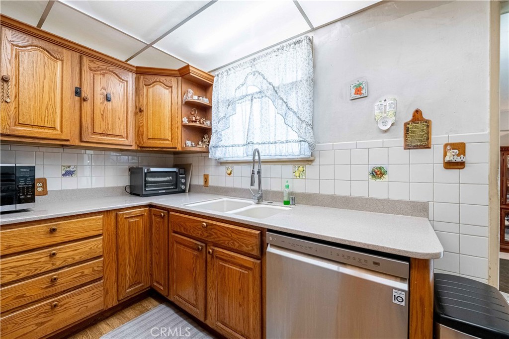 8531 Chimineas Avenue Property Photo 23