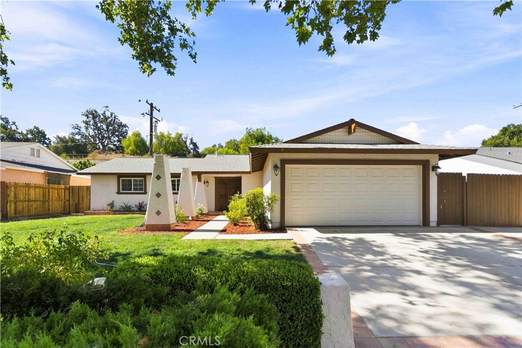 5716 Katherine Property Photo 4