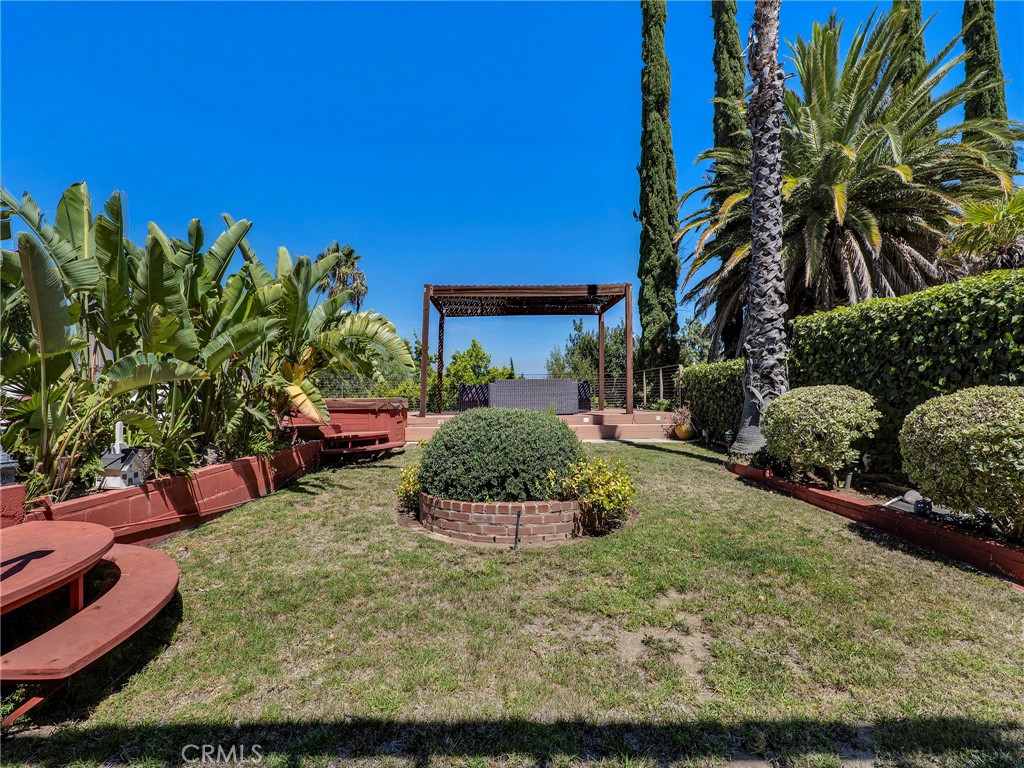 12602 Henzie Place Property Photo 11