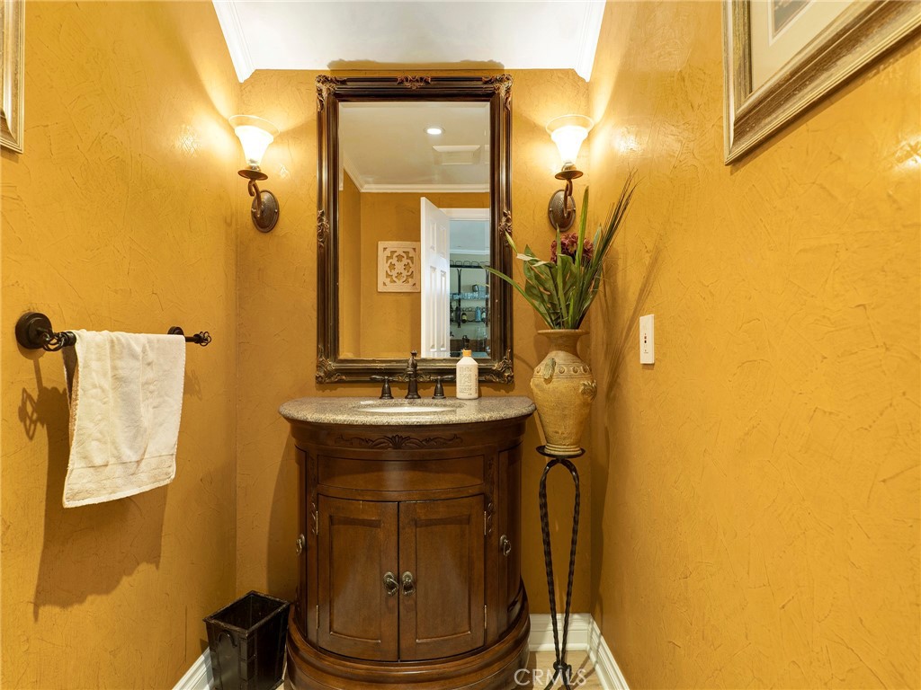 12602 Henzie Place Property Photo 31