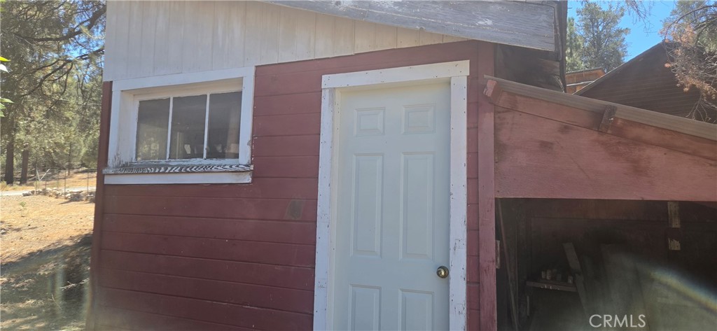 6787 Lakeview Property Photo 2
