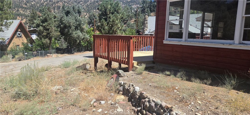 6787 Lakeview Property Photo 3