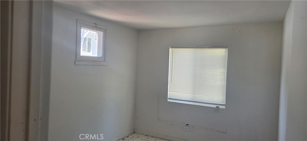 6787 Lakeview Property Photo 6