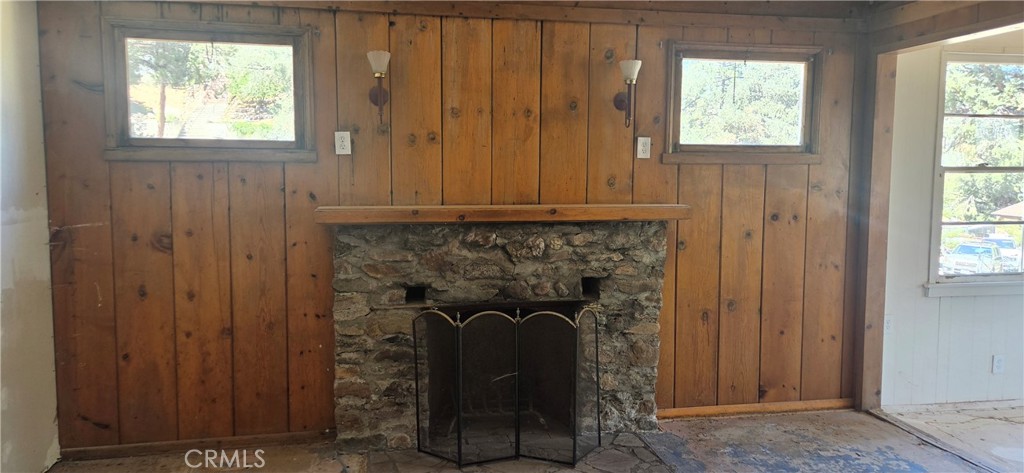 6787 Lakeview Property Photo 7