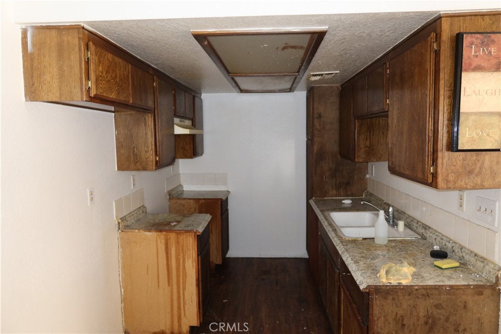 826 E Avenue J12 2 Property Photo 12