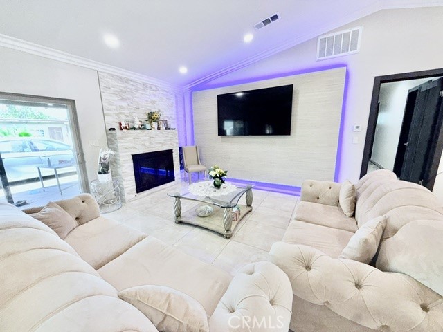 16641 Parthenia Property Photo 2