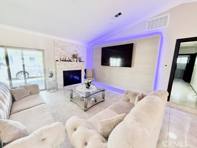 16641 Parthenia Property Photo 7