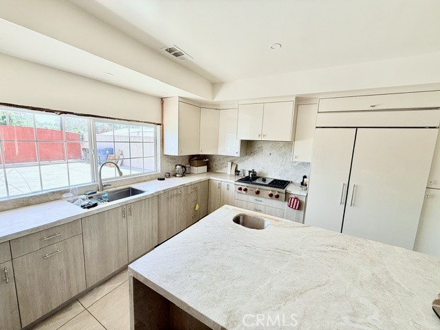 16641 Parthenia Property Photo 12