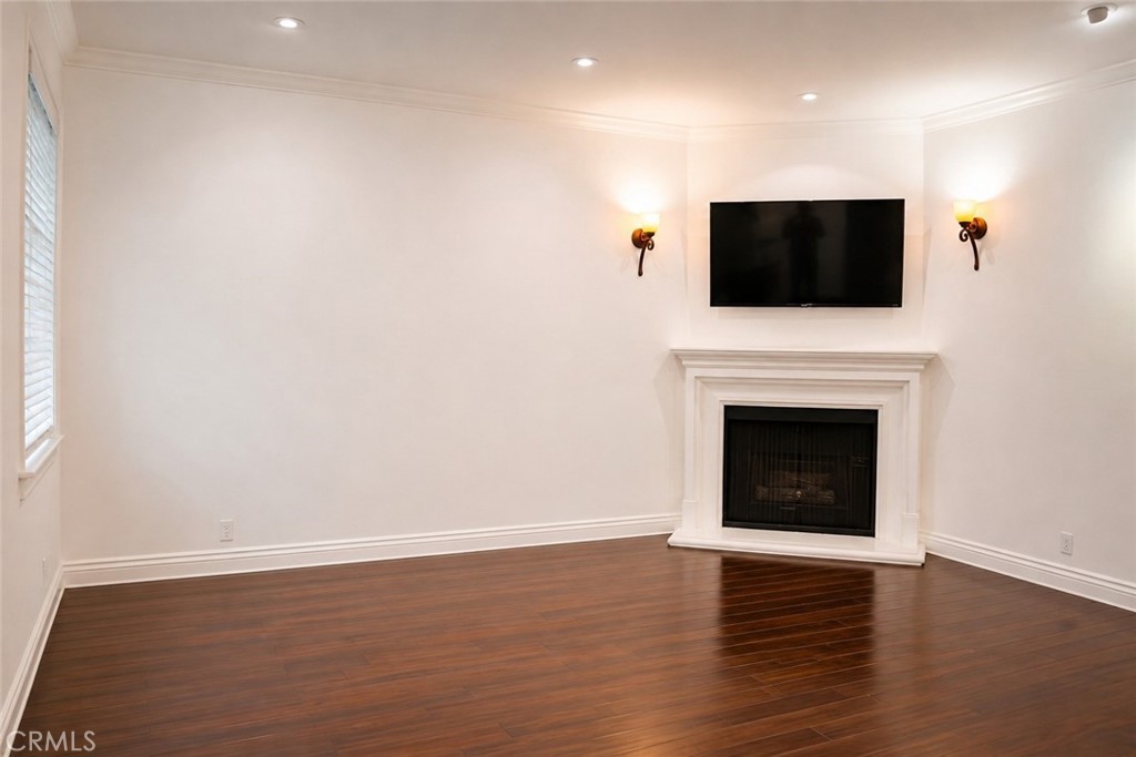 4128 Whitsett 101 Property Photo 5