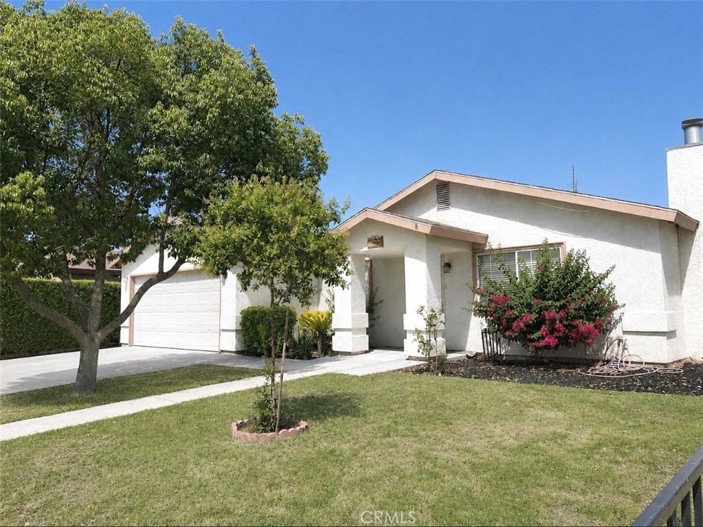 1850 Pepper Tree Close Property Photo 2