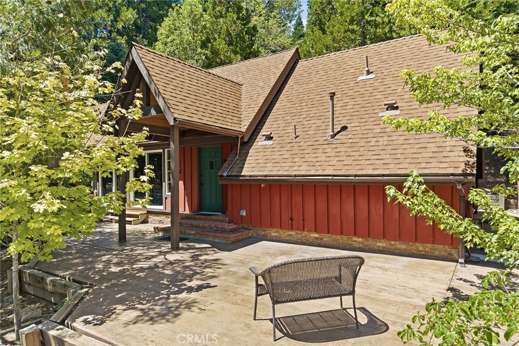 118 E Lane Property Photo 7
