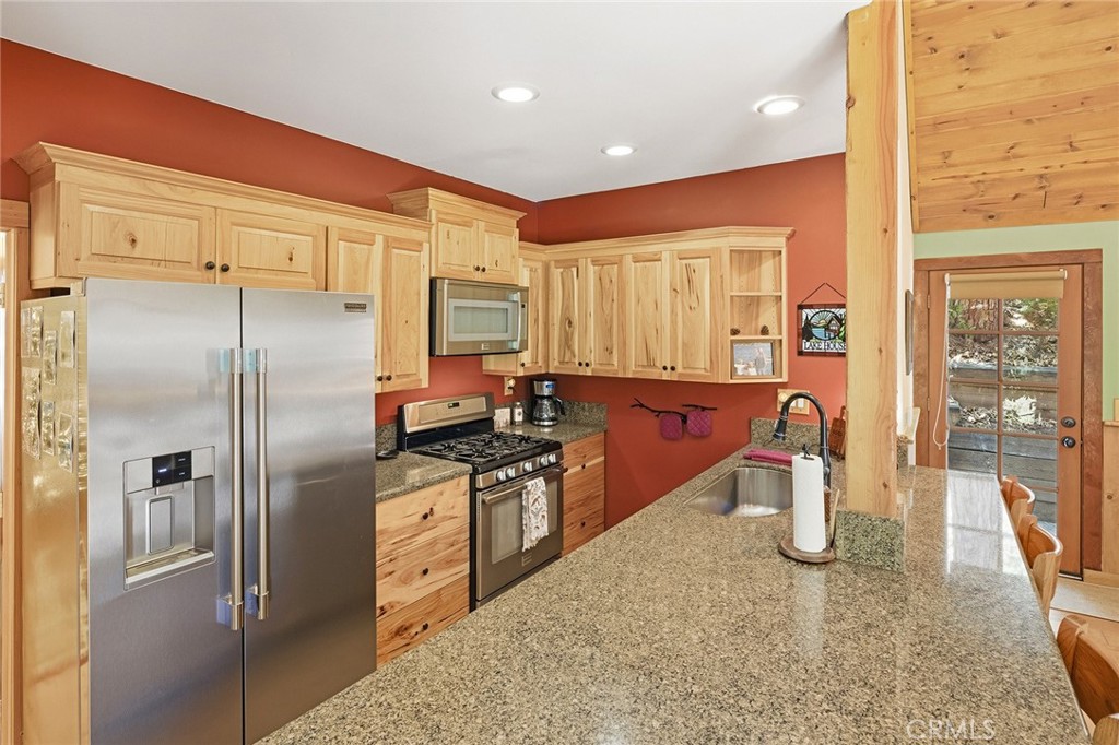 118 E Lane Property Photo 28