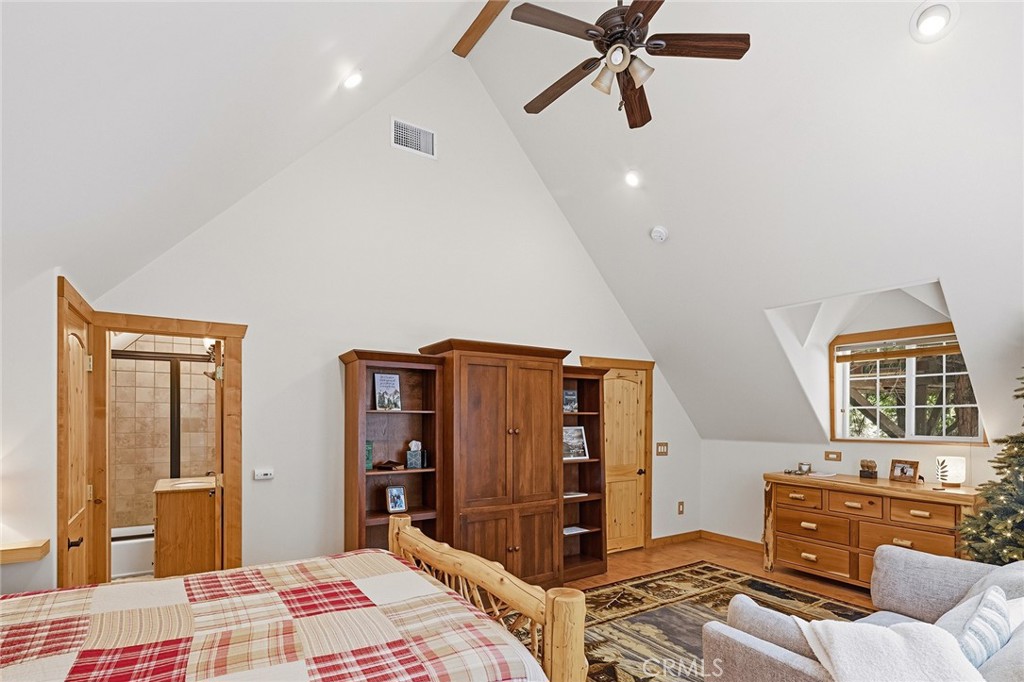 118 E Lane Property Photo 38