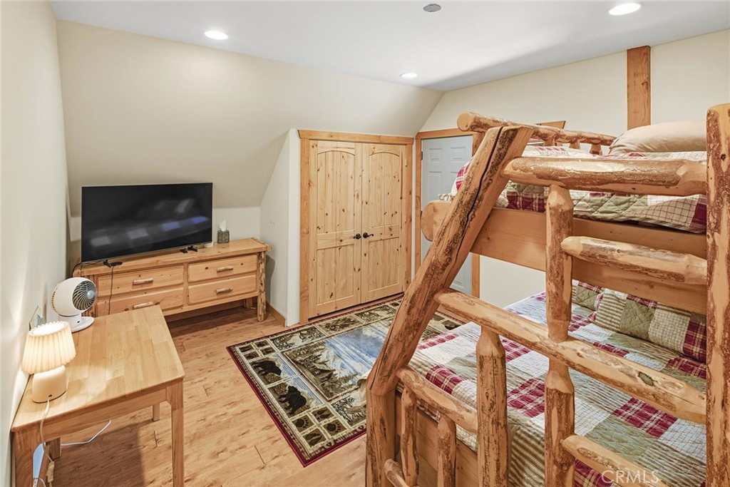 118 E Lane Property Photo 42