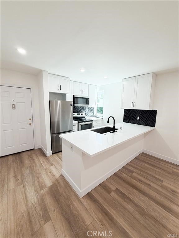 17000 Burbank Boulevard 305 Property Photo 1