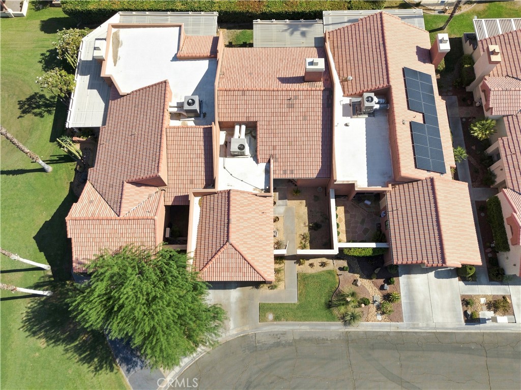 76645 Sheba Way Property Photo 3