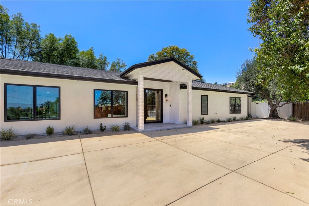 5200 Armida Drive Property Photo 2