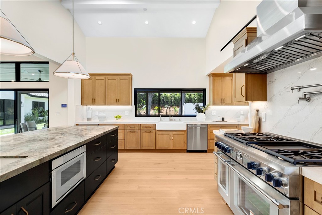 5200 Armida Drive Property Photo 13
