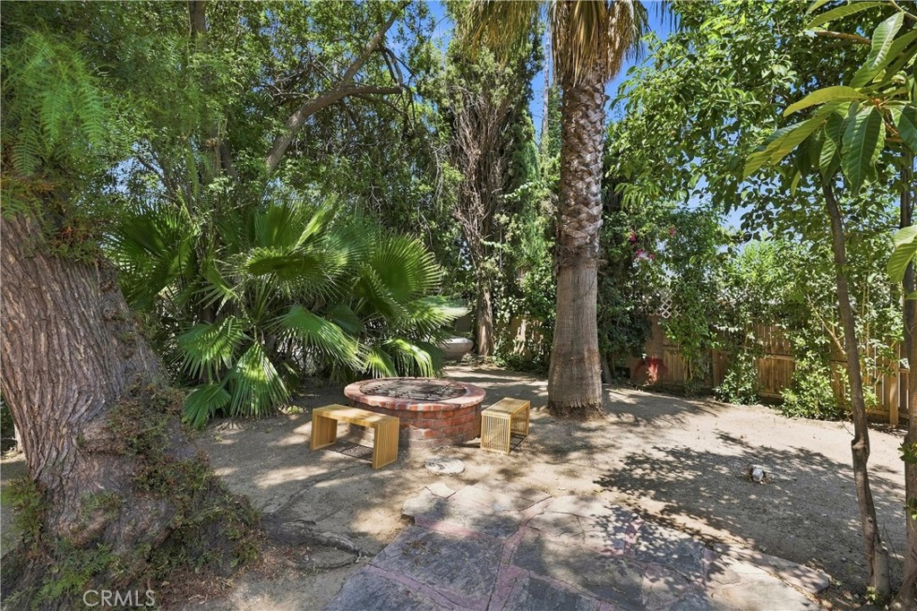 7635 Fallbrook Property Photo 20