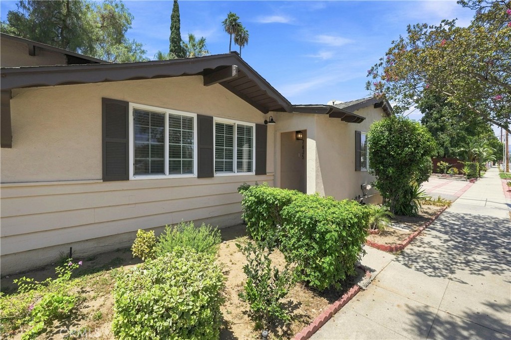 7635 Fallbrook Property Photo 39