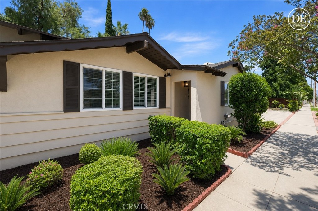 7635 Fallbrook Property Photo 40