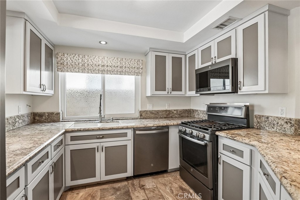 1215 Holt Property Photo 9