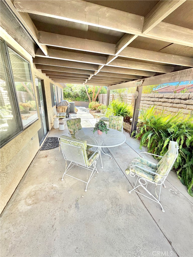 551 Sunrise Property Photo 13