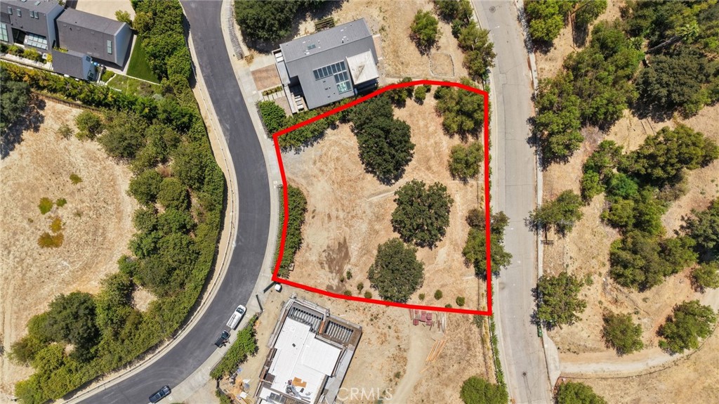 18169 Knoll Hill Property Photo 34