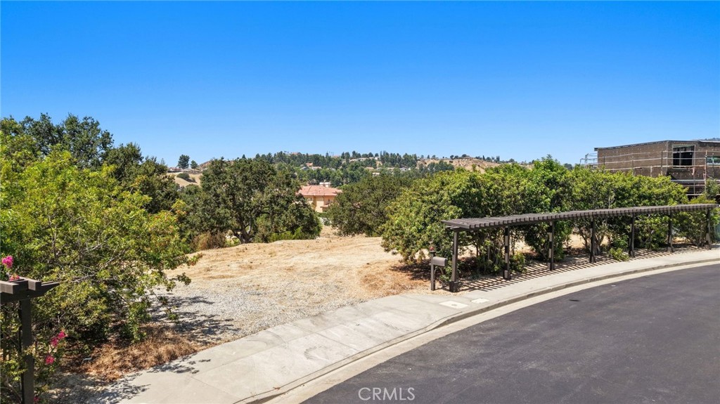 18169 Knoll Hill Property Photo 38